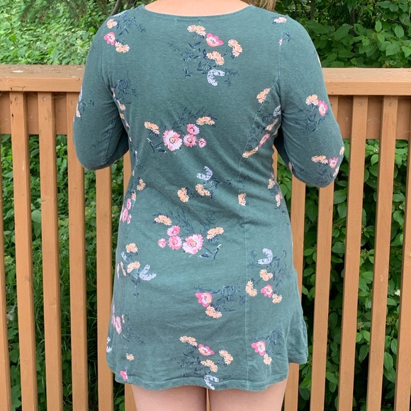 Green flowery girls XL dress from dex - Picture 2 of 3